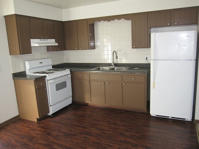 Foto del edificio - 1300 Getzelman Dr