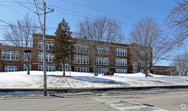 Oconomowoc School Apartments Apartments - Oconomowoc, WI | Apartments.com