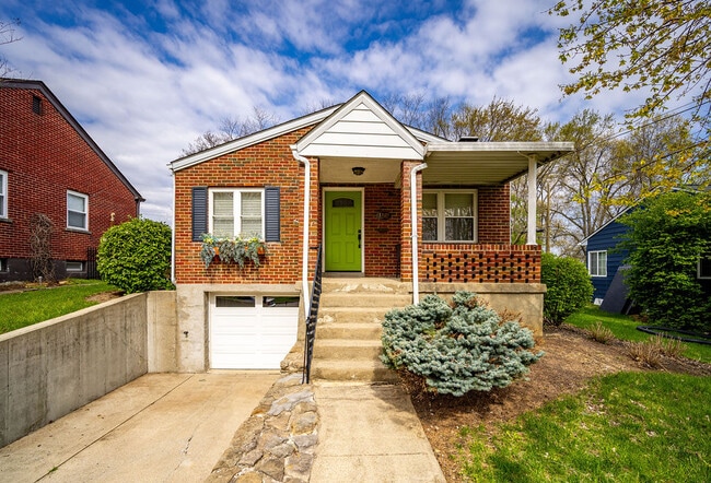 Photo - 1128 Exter Dr House