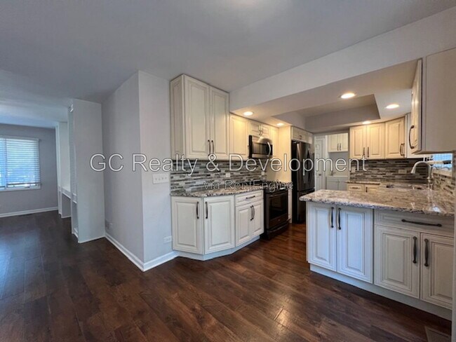 Building Photo - 3148 Cottonwood Ct