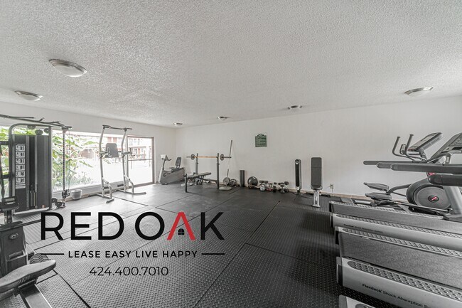 Foto del edificio - 3655 Artesia Blvd