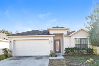 Building Photo - 2167 Bexley Dr