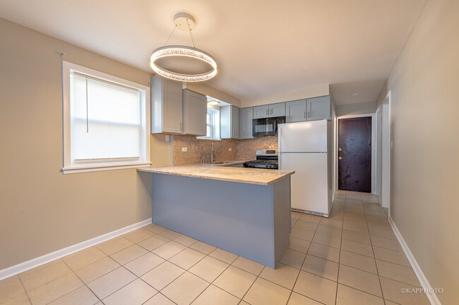 Building Photo - 2041 N 19th Ave