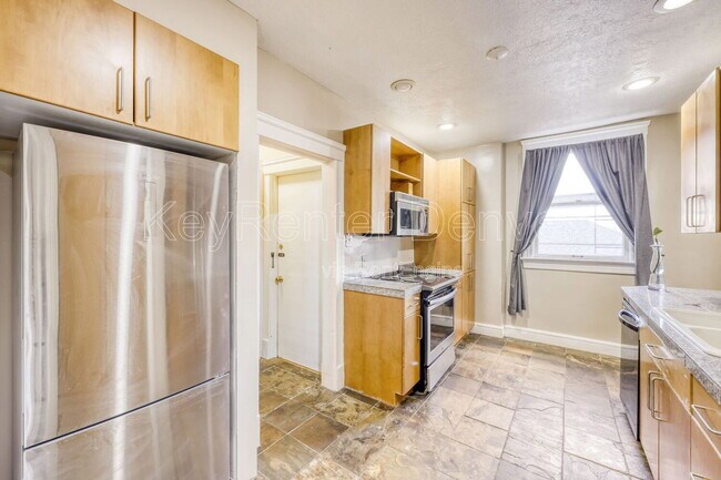 Foto del edificio - 1408 N Elizabeth St