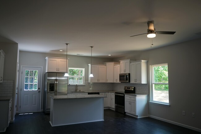 Foto del edificio - 904 Morningside Rd