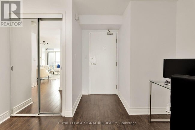 Building Photo - 25 Telegram Mews