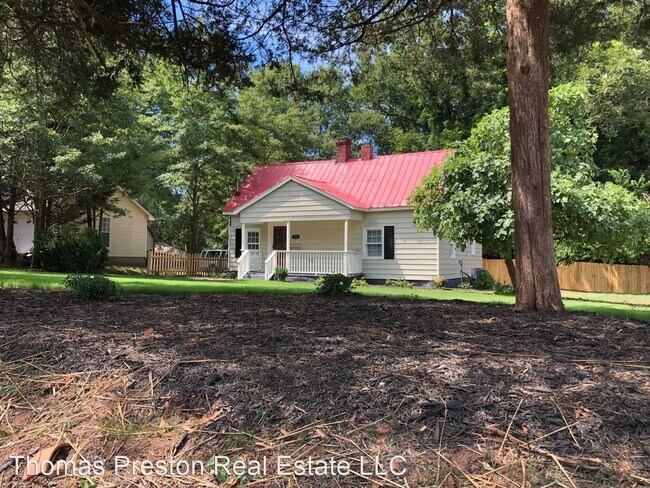 Building Photo - 2 br, 1 bath House - 410 E Jefferson Street