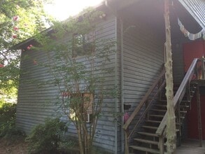 Building Photo - 106 Pleasant Dr