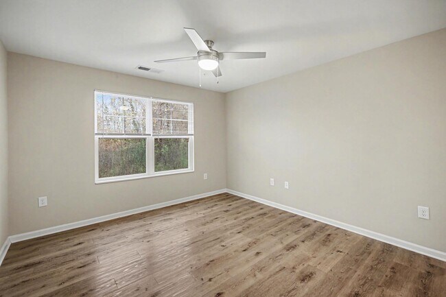 Foto del edificio - Rutherford Crossing