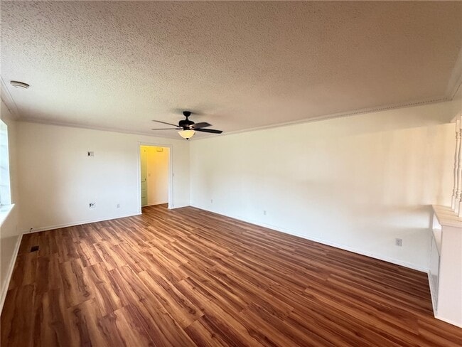 Photo - 606 Cedar St House