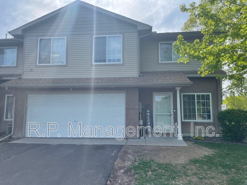 Foto principal - 21222 Shetland Dr N