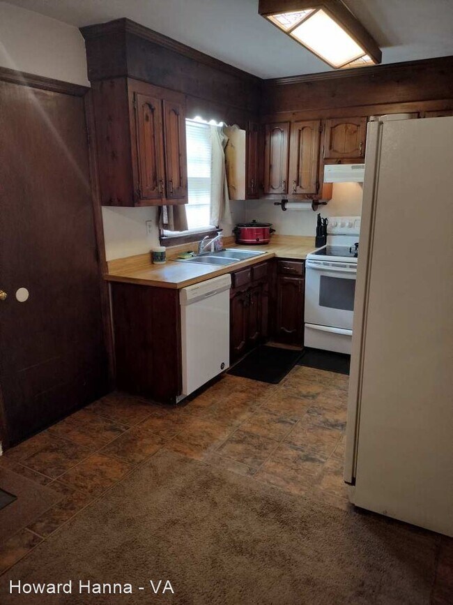 Building Photo - 3 br, 1.5 bath House - 1505 Wood Avenue