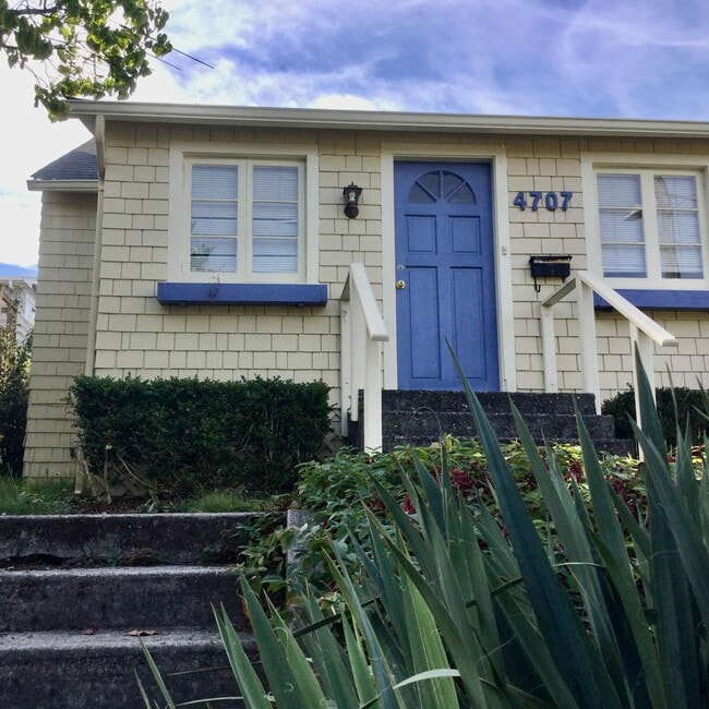 Building Photo - 4707 Densmore Ave N