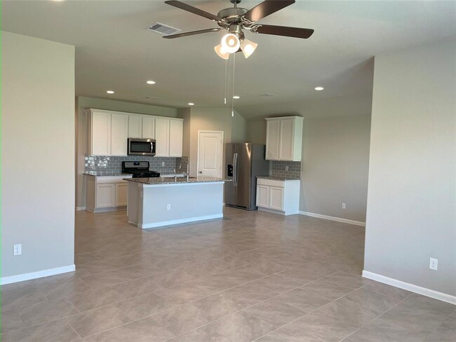 Foto del edificio - 3515 Sicily Island Ln