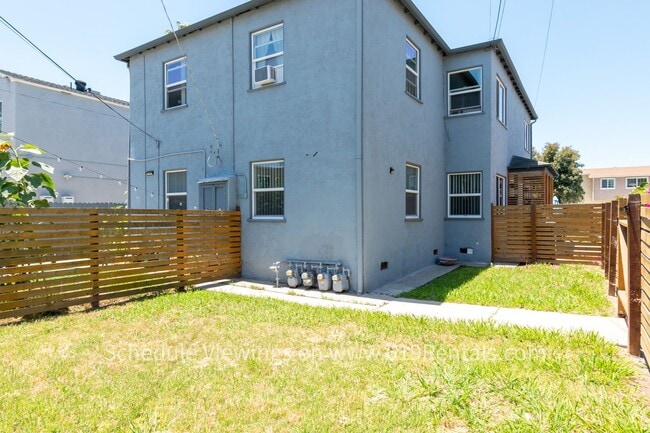 Building Photo - 4535 Wilson Ave