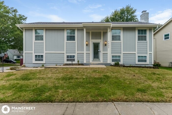 Primary Photo - 1437 S Tomahawk Dr, Olathe, KS 66062