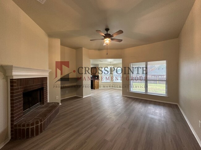 Foto del edificio - Tour Today! 4 Bedroom 2 Bath Home in Flint...