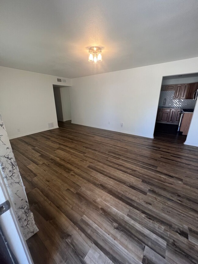 Building Photo - 1819 Sq Ft of living space