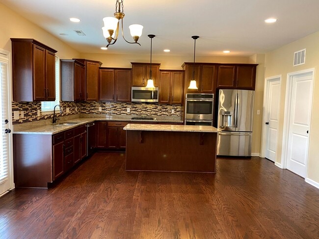 Building Photo - 3011 Ironwood Flat Dr
