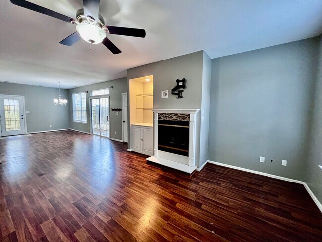 Foto del edificio - Stunning Castleton Condo