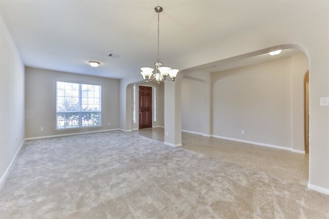 Foto del edificio - 7043 Sliding Rock Cir