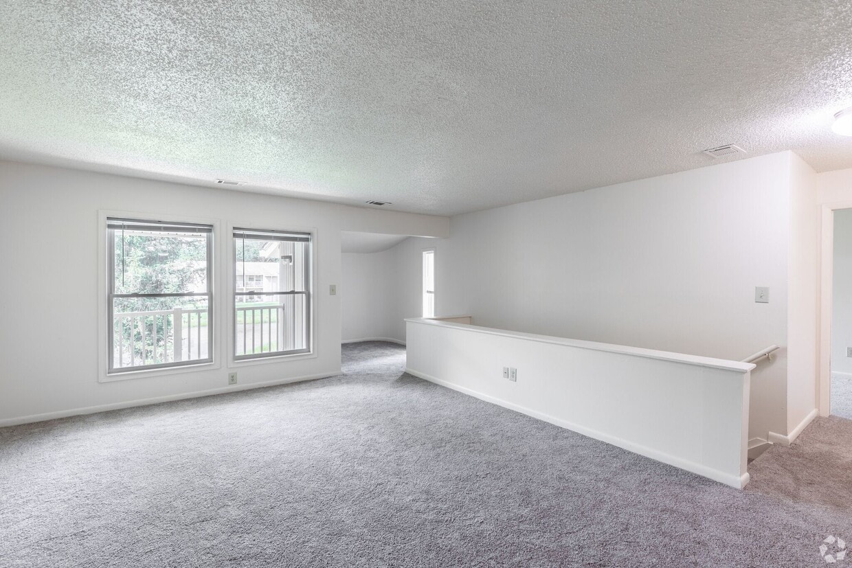 Foto principal - Emerald Pond Estates | 1 Bathroom Renovate...