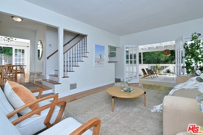 Building Photo - 14017 Valley Vista Blvd