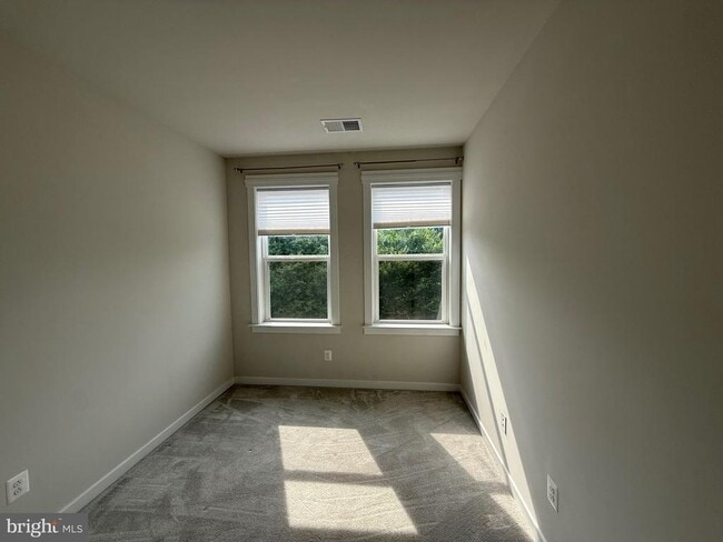 Building Photo - 9188 Snowden Ashford Rd