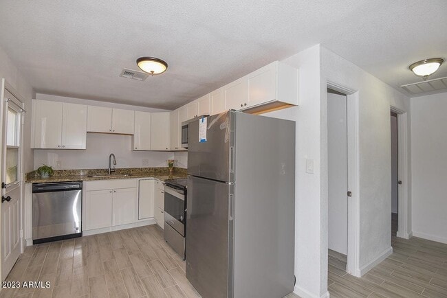 Building Photo - 4716 N 9th St