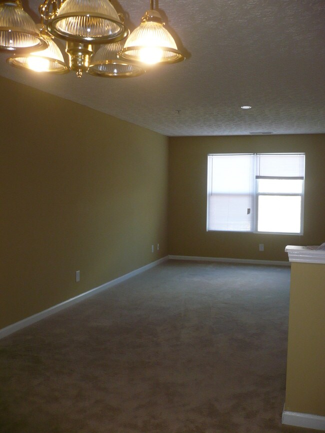 Foto del edificio - 5103 Fairington Club Dr