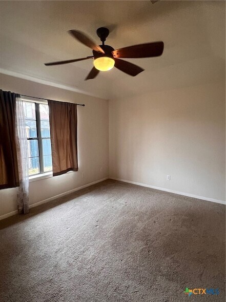 Foto del edificio - 4205 Bluestem Ln