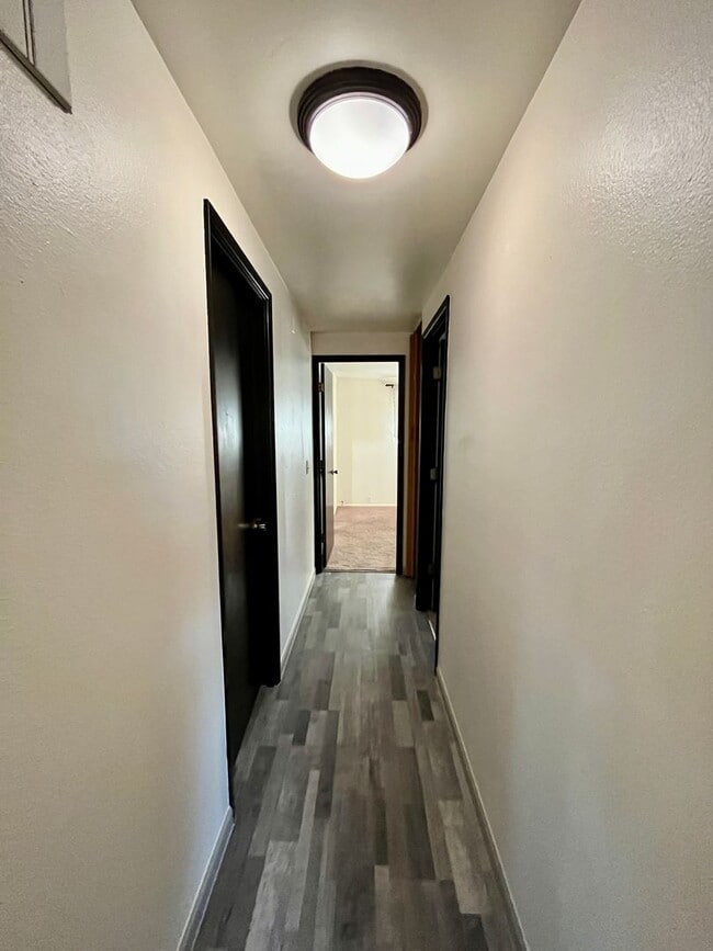 Photo - Churchill Area Home