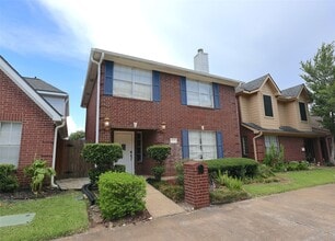 Building Photo - 3229 Continental Dr