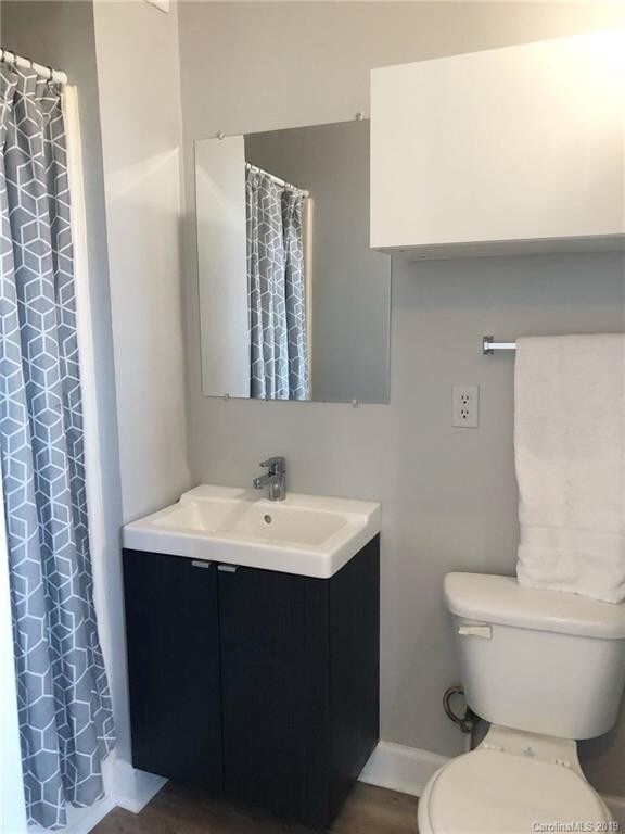 Foto del edificio - 823 Central Ave