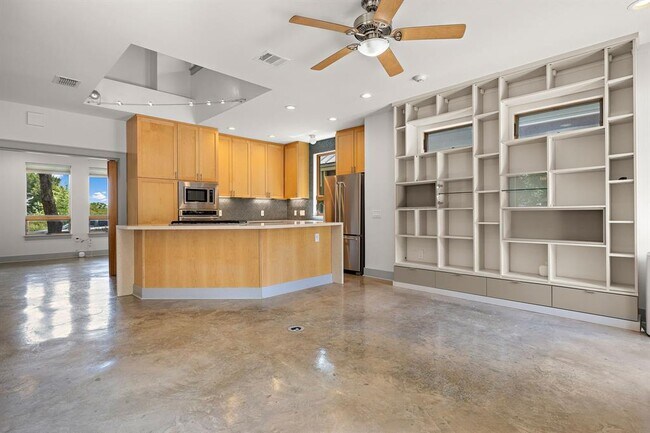 Building Photo - 3116 Sacbe Cove