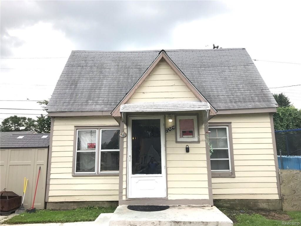 Primary Photo - 7284 Lozier Ave