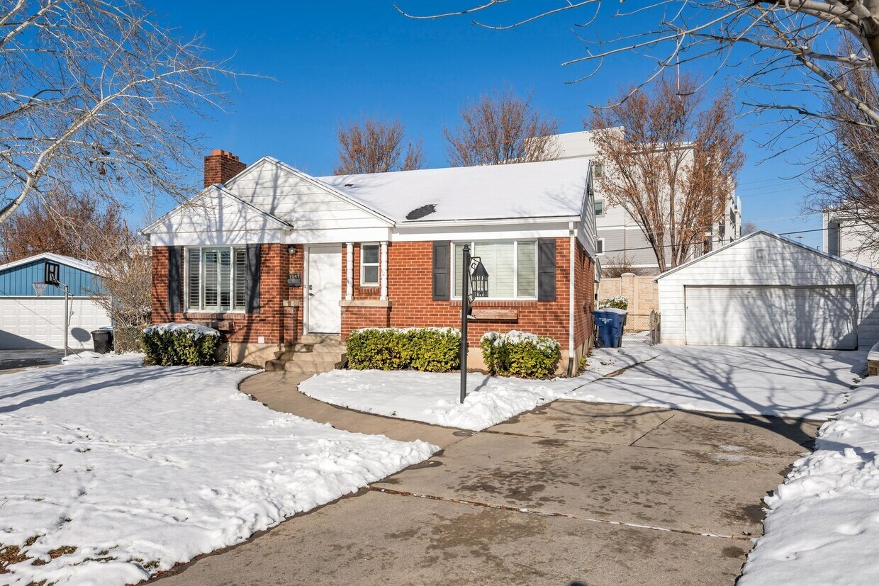 Stunning 4 Bed 2 Bath Single Family Home... House Rental in Salt