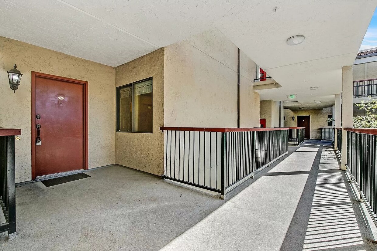 Primary Photo - 2200 Agnew Rd