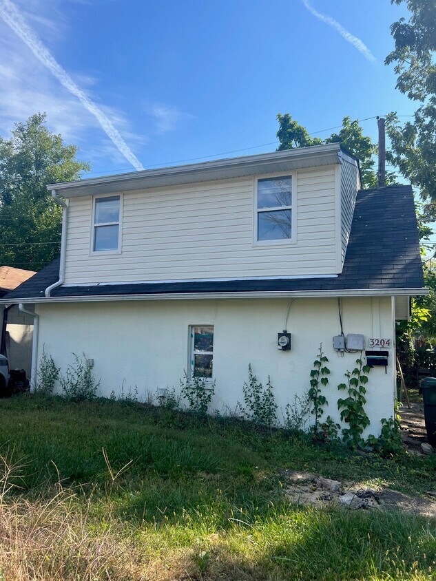 Foto principal - 3204 Norwood St