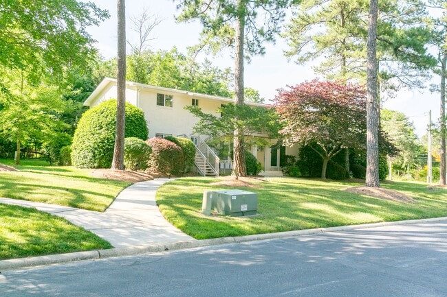 Stunning Carrboro Condo available early June! - Stunning Carrboro Condo available early June!