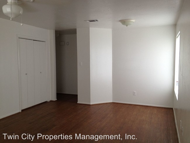 Building Photo - 2620 Pecan Ridge Dr