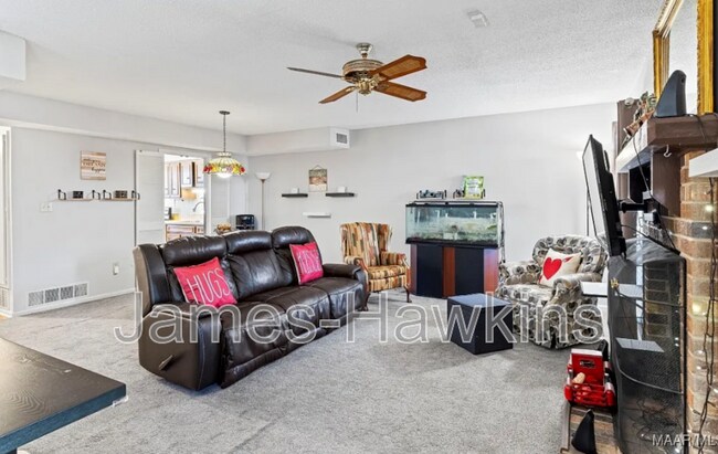 Foto del edificio - 1602 Limestone Ct