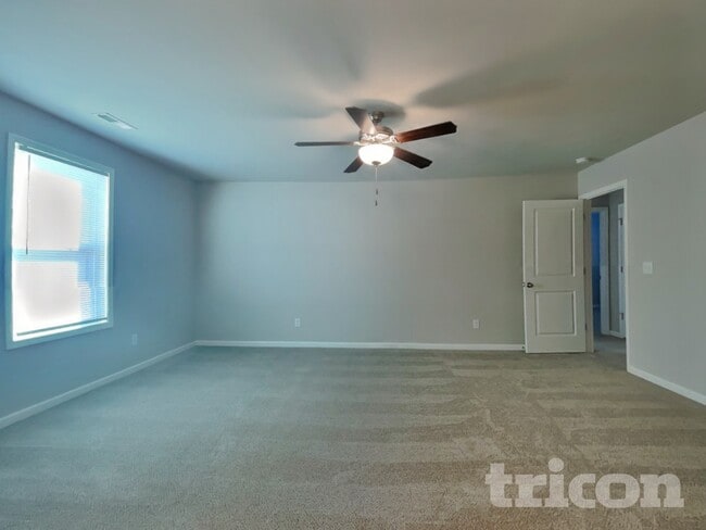 Building Photo - 205 Tractor Pl