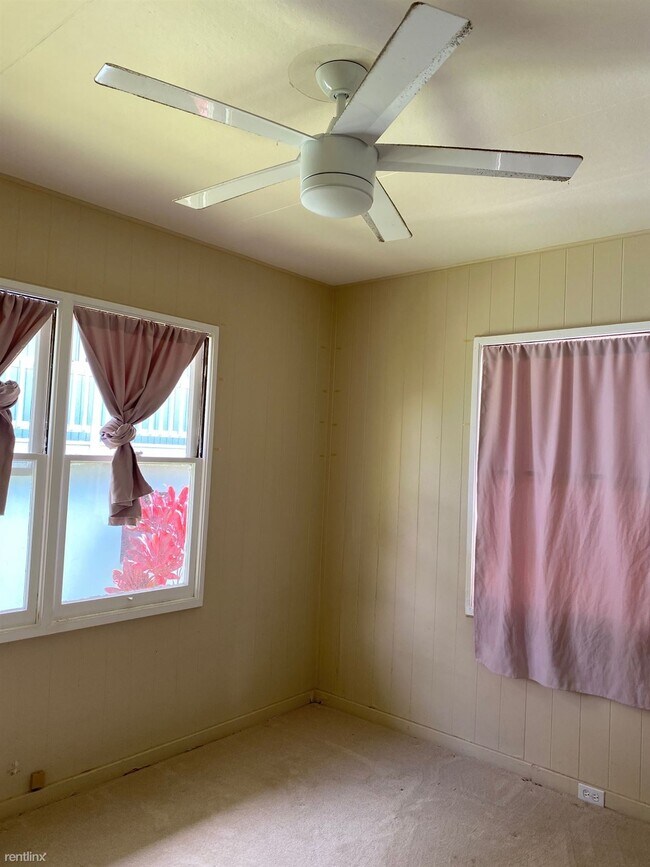 Building Photo - 2 br, 1 bath House - 45-143 William Henry ...