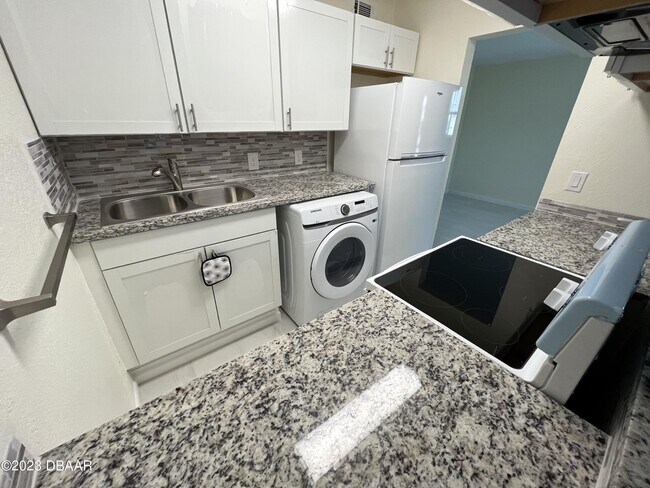 Foto del edificio - 432 Auburn Dr