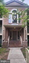 Building Photo - 3500 Thomas Pointe Ct