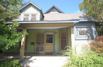 Building Photo - 2110 San Gabriel St