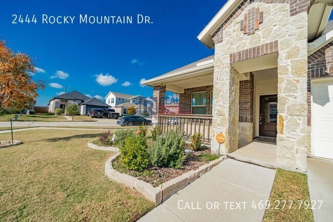 Foto del edificio - 2444 Rocky Mountain Dr