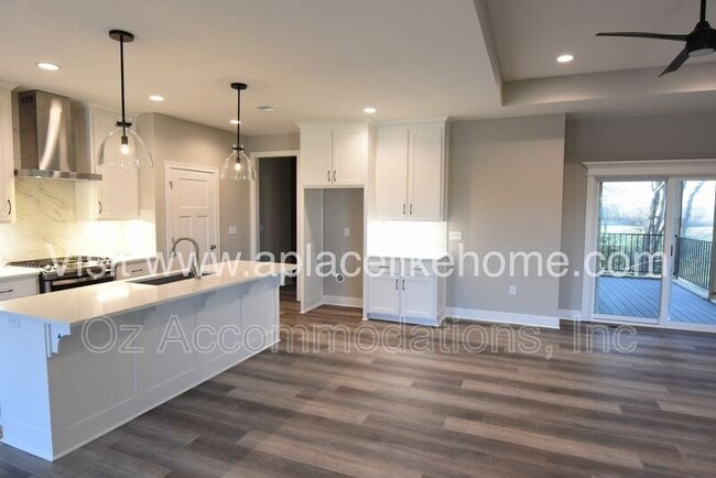 Building Photo - 15264 W 171st Ter