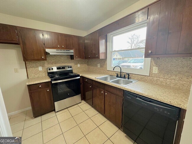 Foto del edificio - 104 Wrenwood Ln